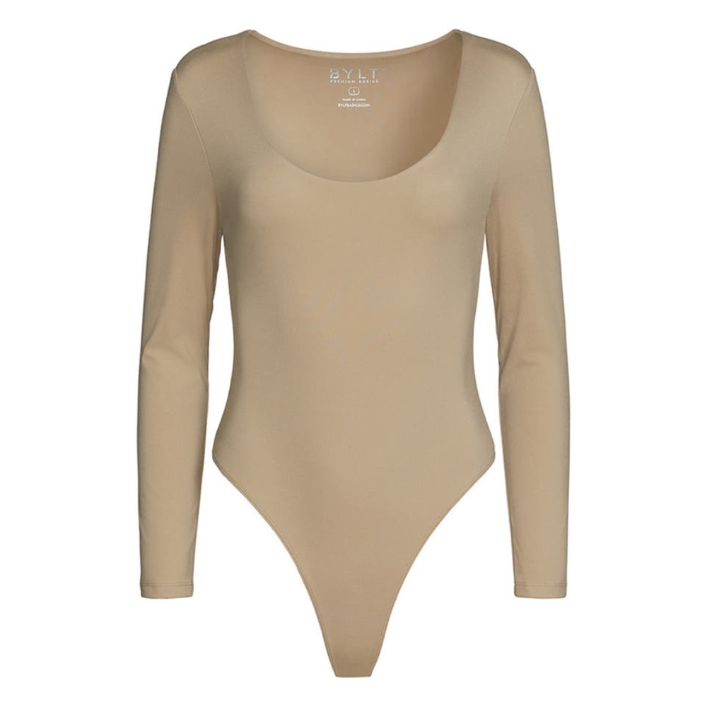 BYLT‎ Contour Scoopneck Long Sleeve Bodysuit in Fawn